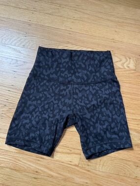 lululemon athletica High-Waist Black Animal-Print Bike Shorts, 6 inch